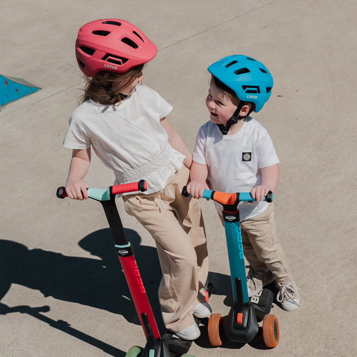 619010.BLU LYNX Fahrradhelm Kidz (S) 48-52 cm